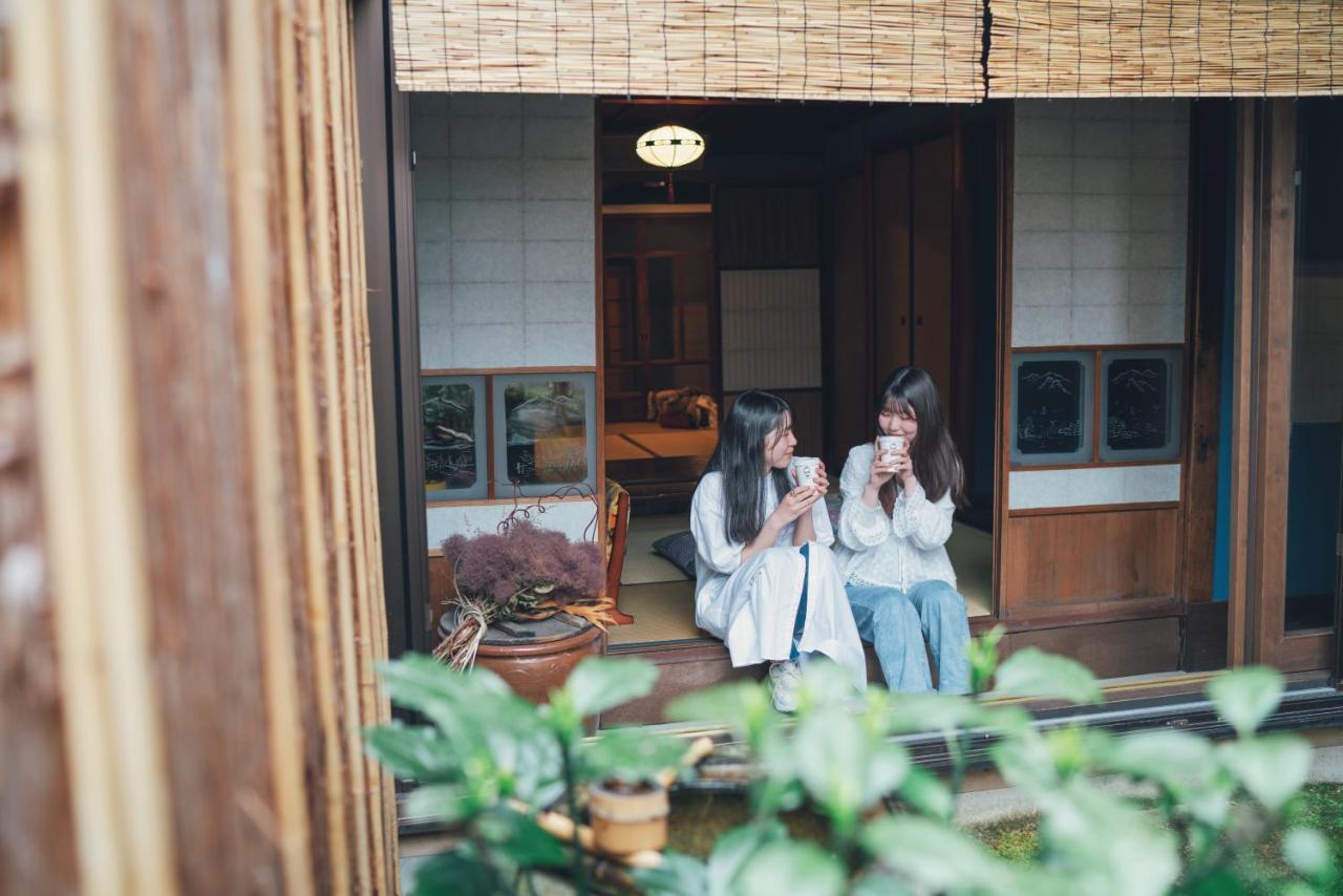 Machiya Guest House Carta คานาซาว่า ภายนอก รูปภาพ