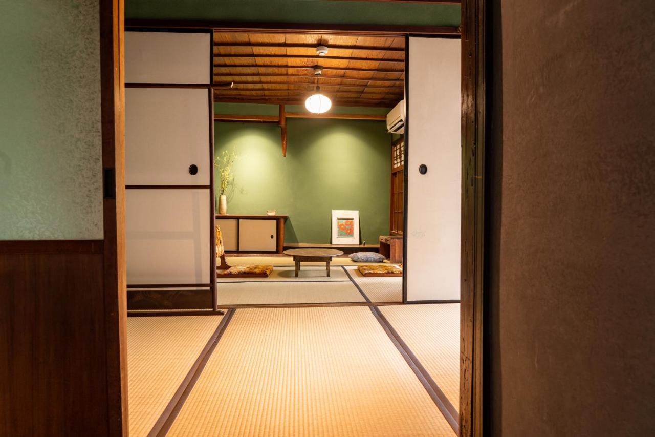 Machiya Guest House Carta คานาซาว่า ภายนอก รูปภาพ
